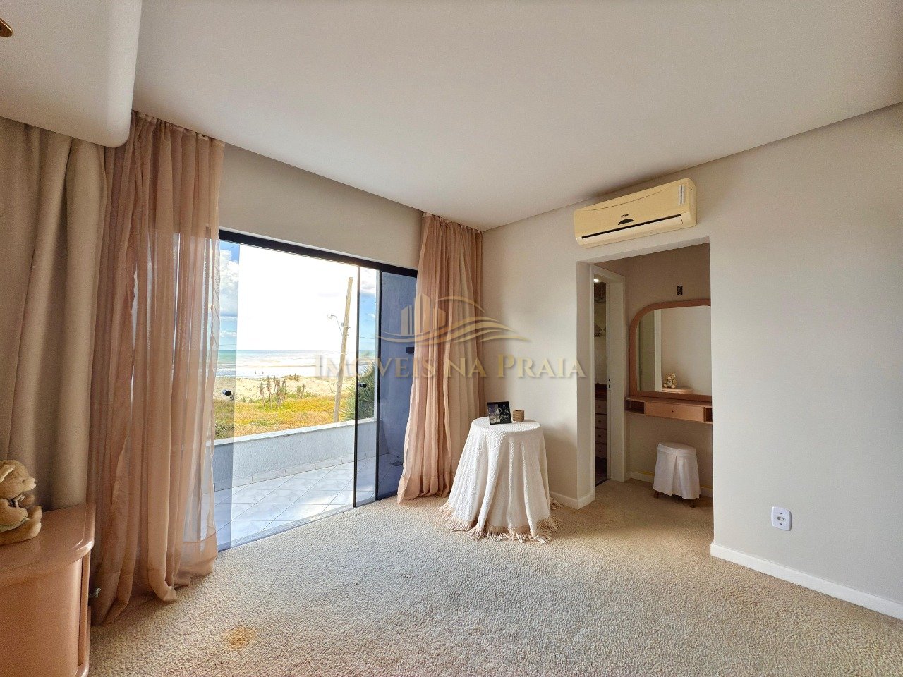 Foto 36 — Casa 5 dormitórios no bairro Noiva do Mar