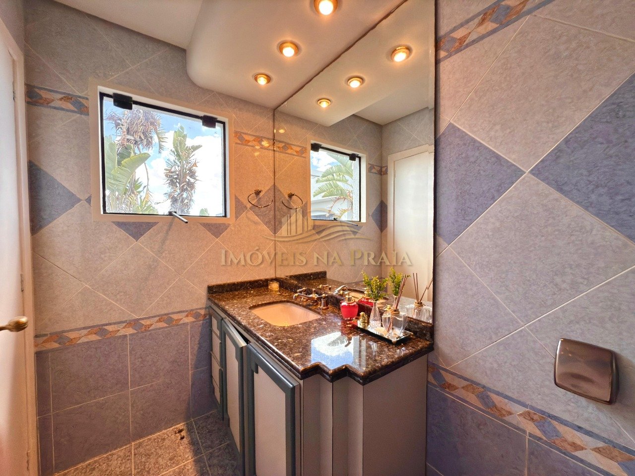 Foto 44 — Casa 5 dormitórios no bairro Noiva do Mar