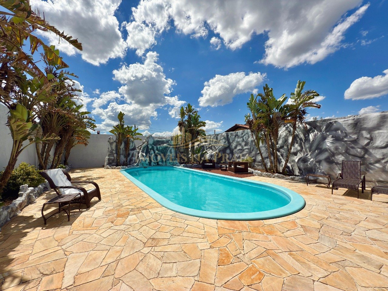 Foto 11 — Casa 5 dormitórios no bairro Noiva do Mar