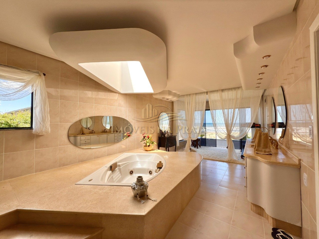 Foto 33 — Casa 5 dormitórios no bairro Noiva do Mar