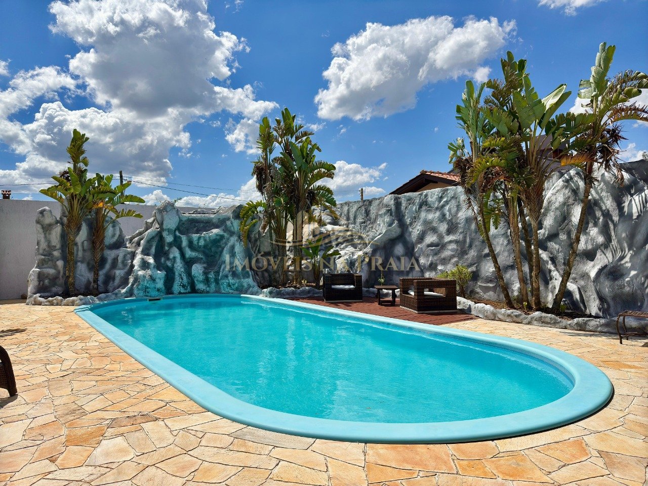 Foto 9 — Casa 5 dormitórios no bairro Noiva do Mar