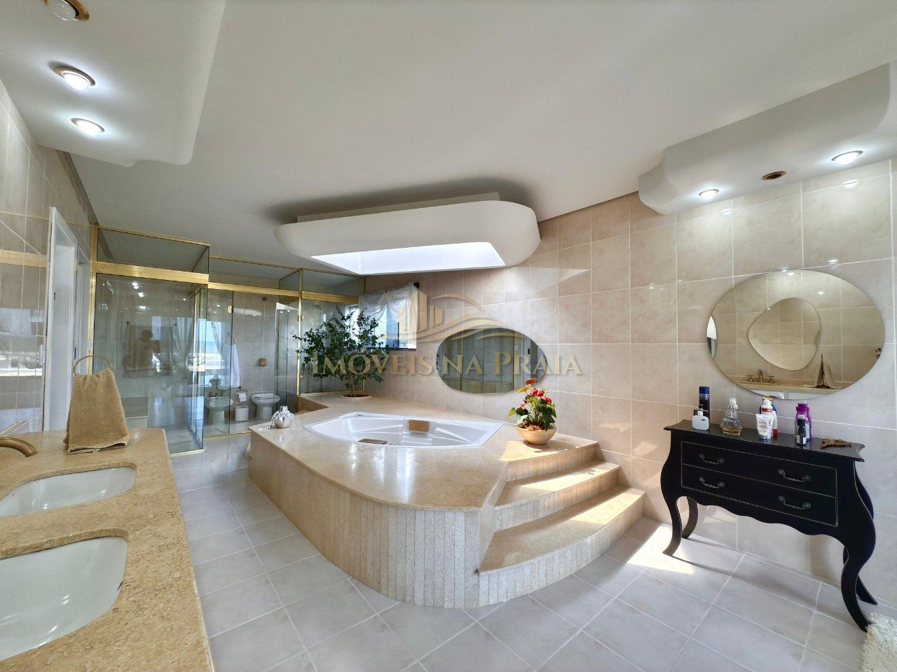 Foto 34 — Casa 5 dormitórios no bairro Noiva do Mar