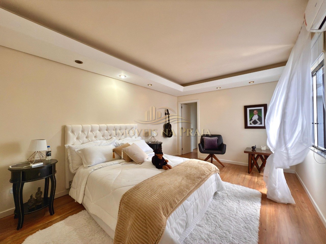 Foto 40 — Casa 5 dormitórios no bairro Noiva do Mar