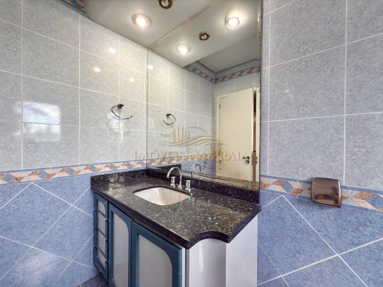 Foto 41 — Casa 5 dormitórios no bairro Noiva do Mar