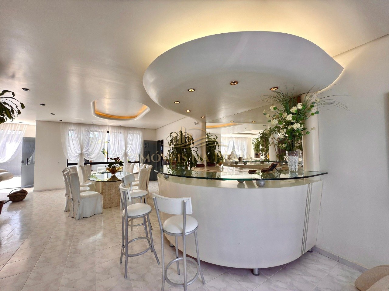 Foto 17 — Casa 5 dormitórios no bairro Noiva do Mar