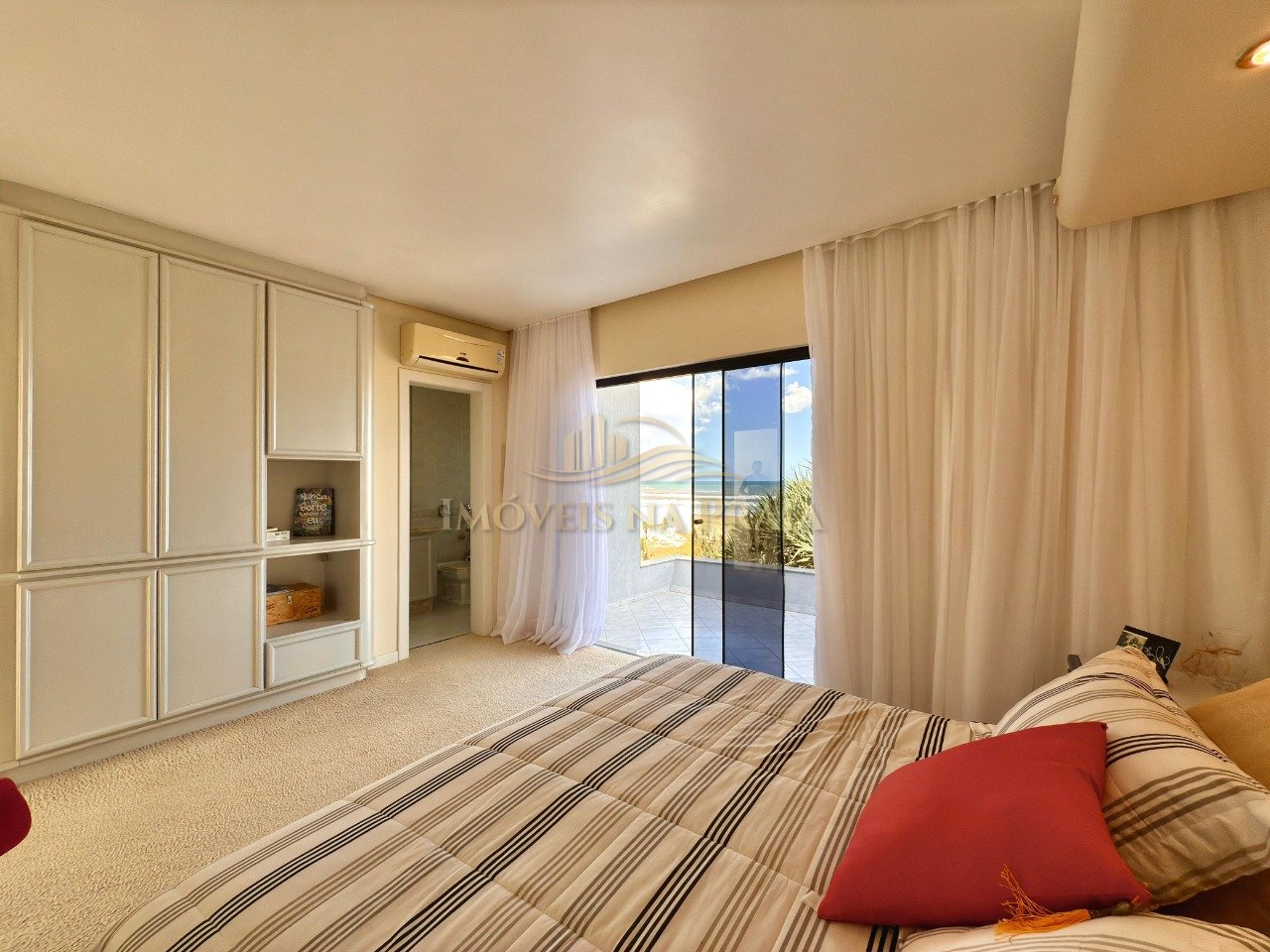 Foto 26 — Casa 5 dormitórios no bairro Noiva do Mar