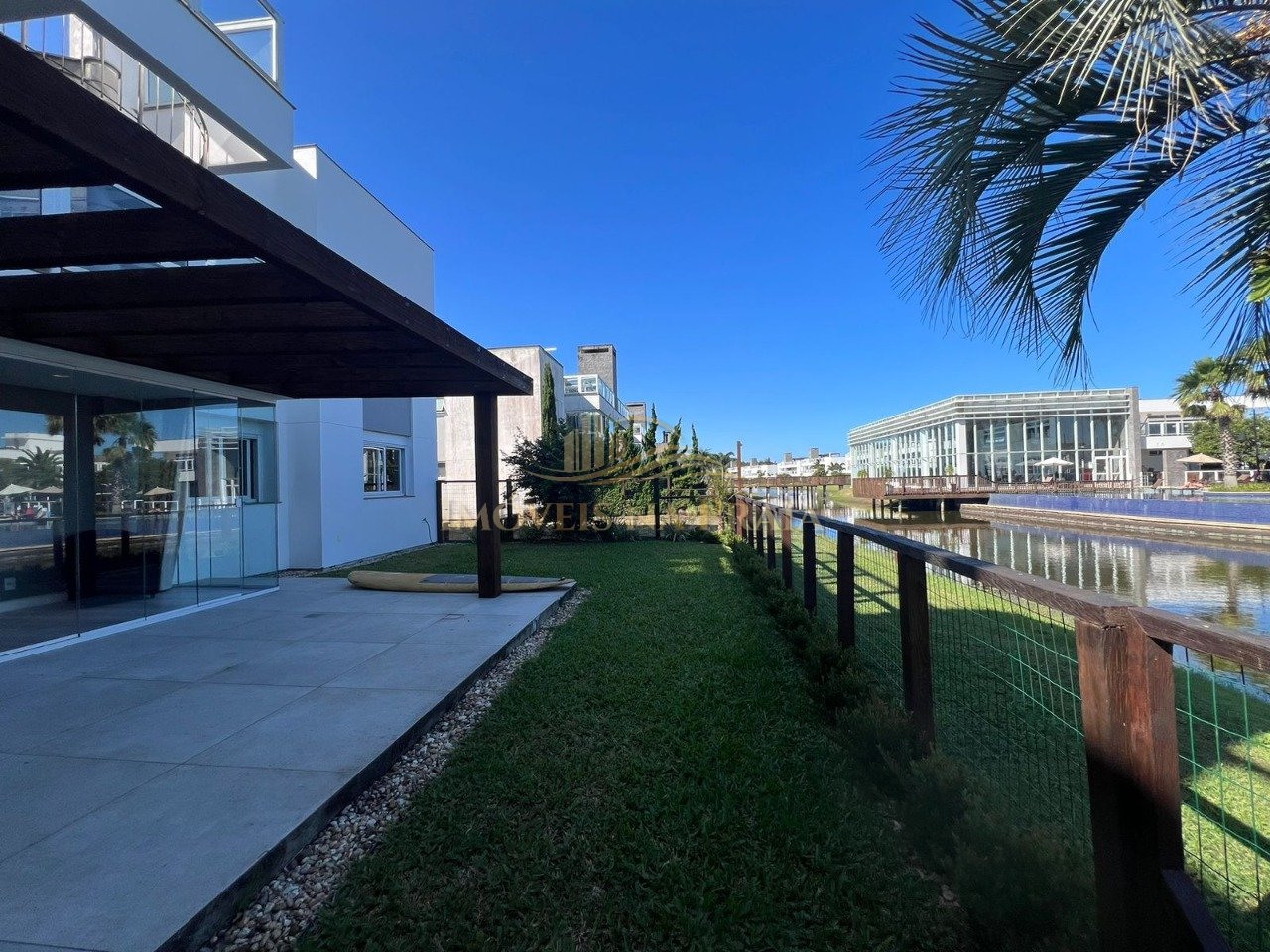 Foto 32 — Casa em Condomínio 4 Dormitório(s) Bairro Rossi At