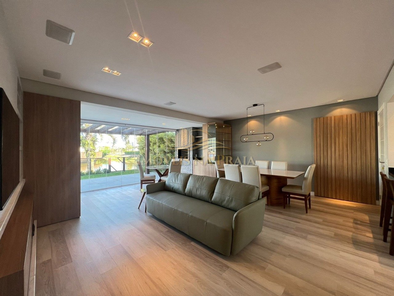 Foto 23 — Casa em Condomínio 4 Dormitório(s) Bairro Rossi At