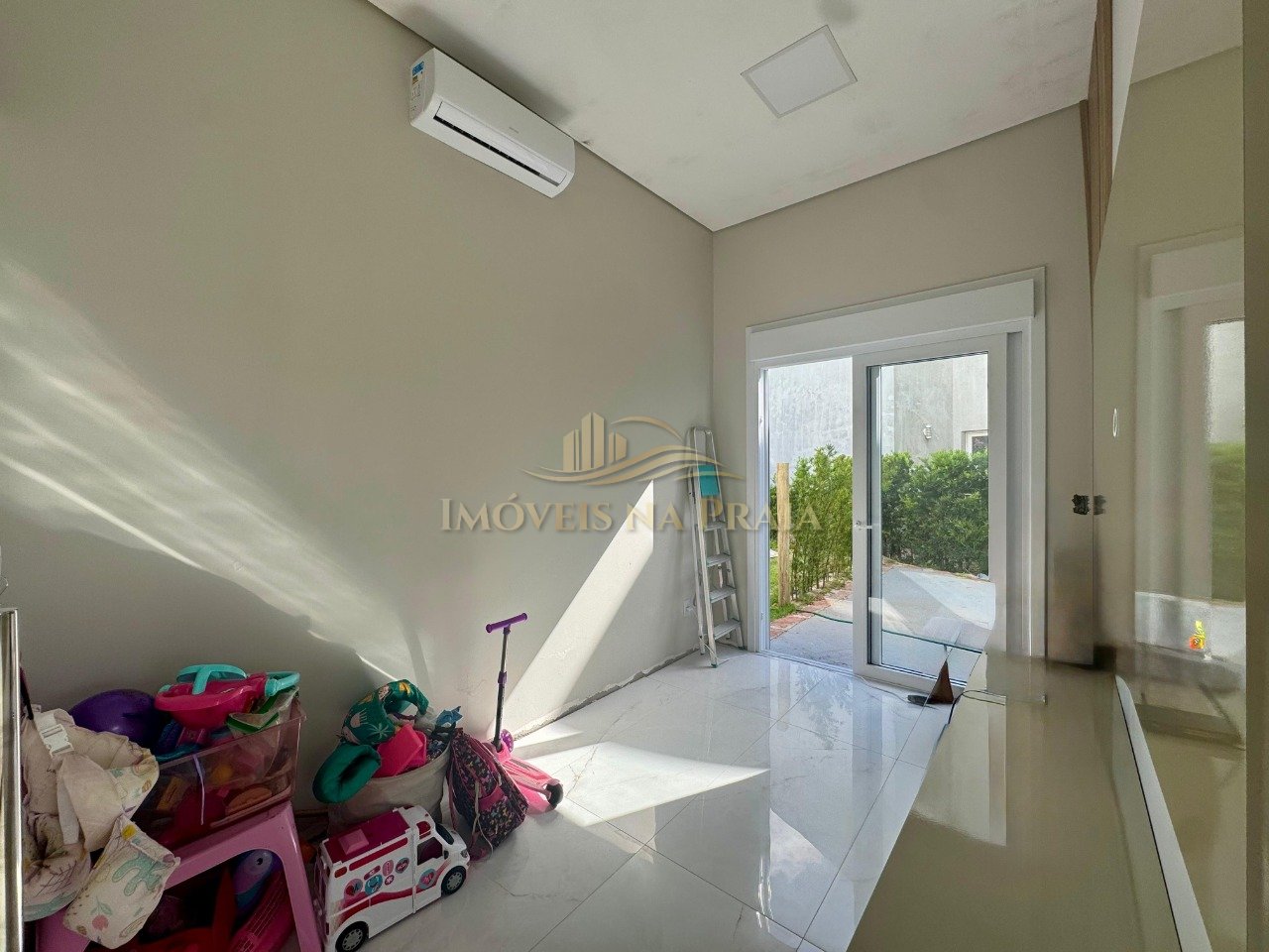 Foto 2 — Casa em Condomínio 6 dormitórios no bairro Riviera Xangri-Lá