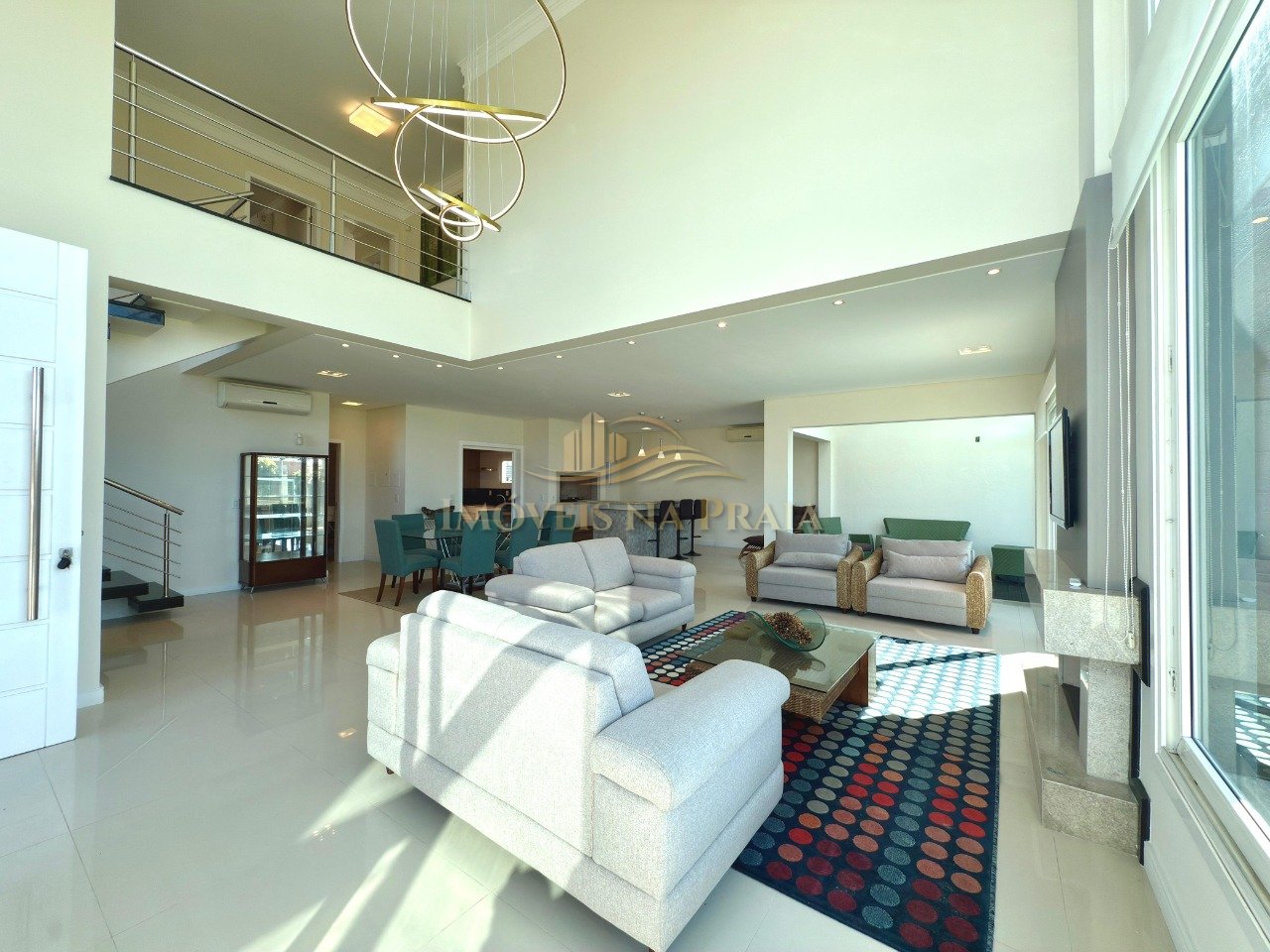 Foto 17 — Sobrado no Centro de Xangri-Lá