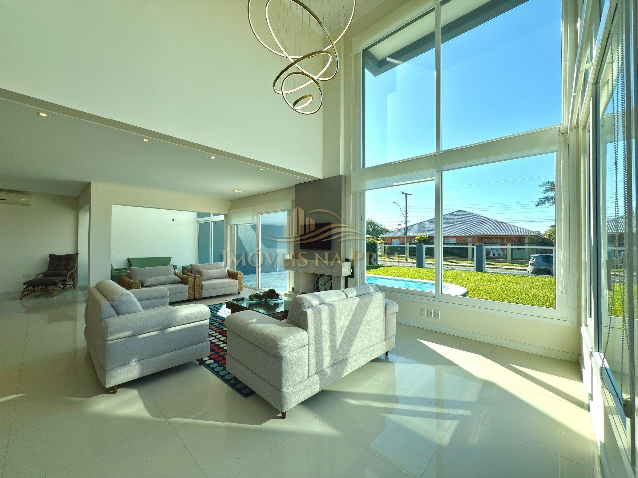 Foto 12 — Sobrado no Centro de Xangri-Lá