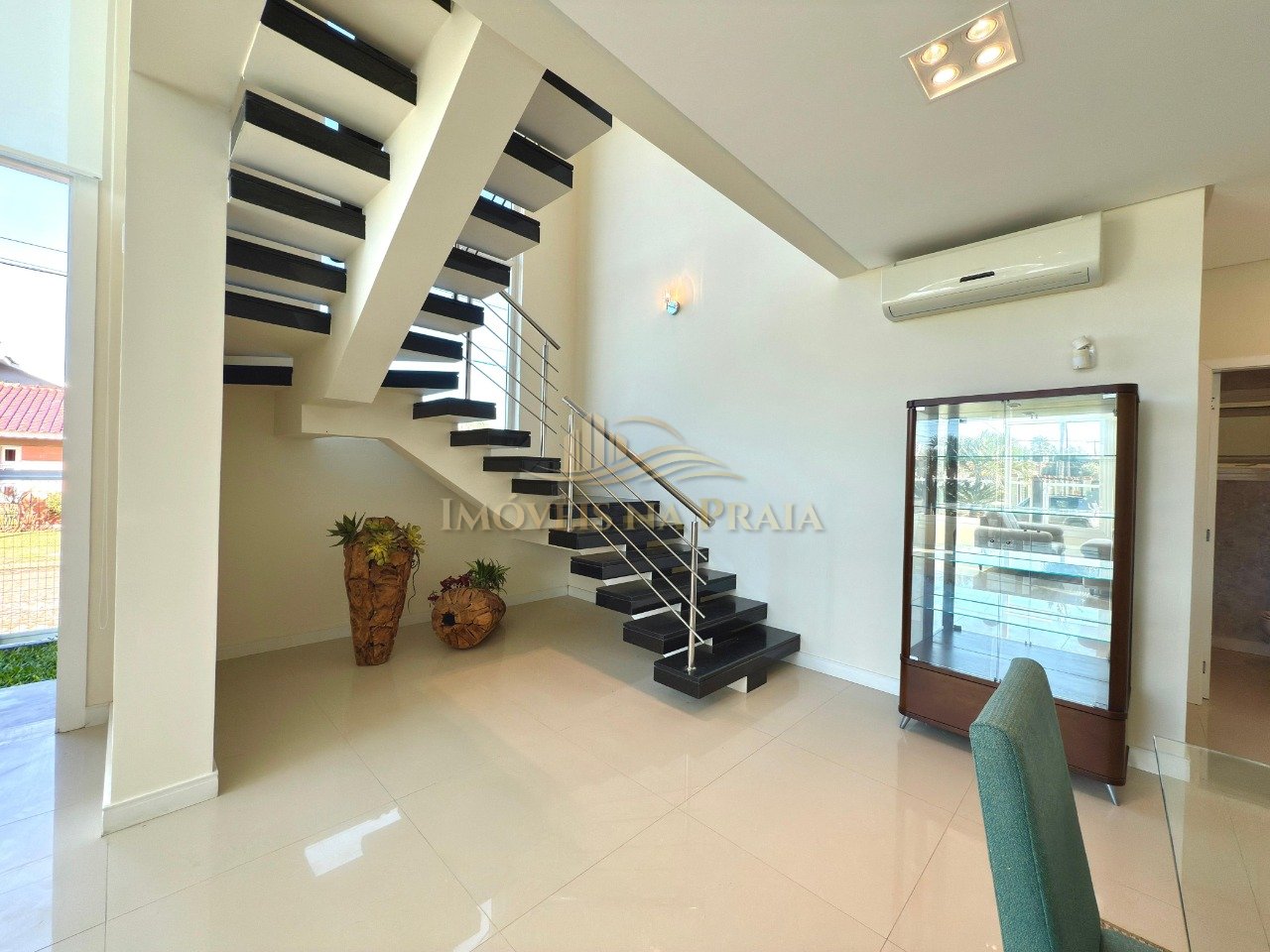 Foto 14 — Sobrado no Centro de Xangri-Lá