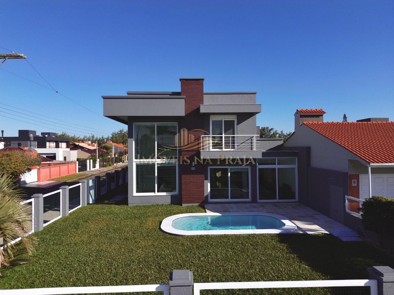 Foto 3 — Sobrado no Centro de Xangri-Lá