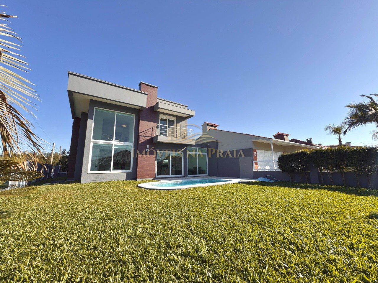 Foto 4 — Sobrado no Centro de Xangri-Lá