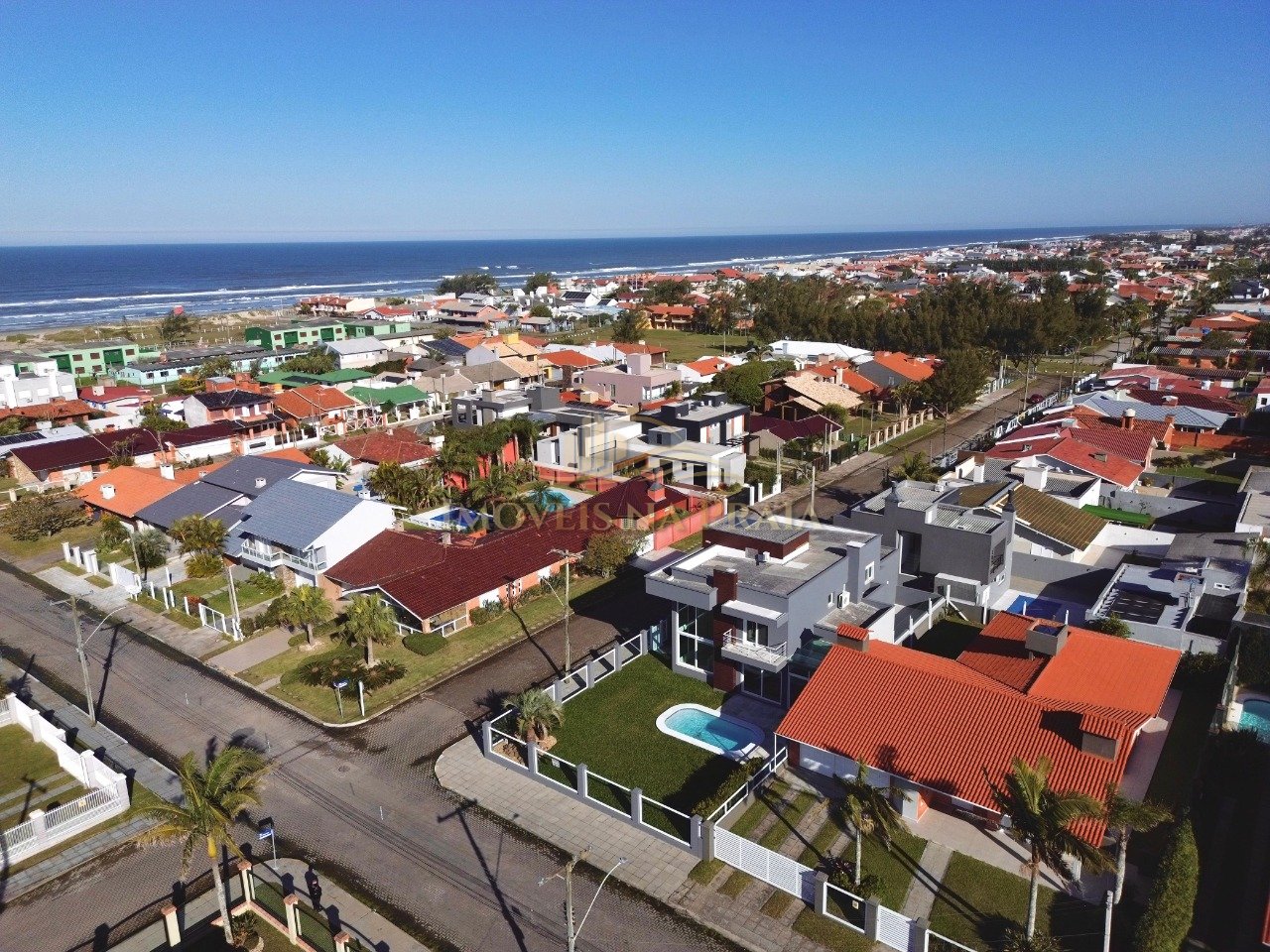 Foto 6 — Sobrado no Centro de Xangri-Lá