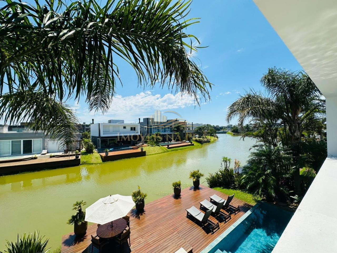 Foto 33 — Casa em Condomínio no Malibu Beach Residence.