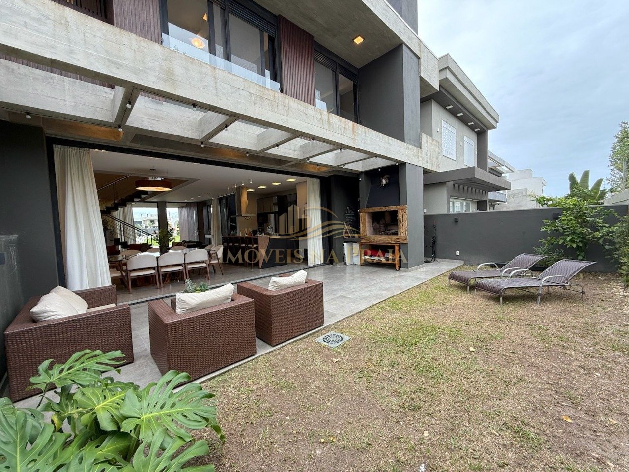 Foto 10 — Casa em Condomínio 5 dormitórios no bairro Sunset