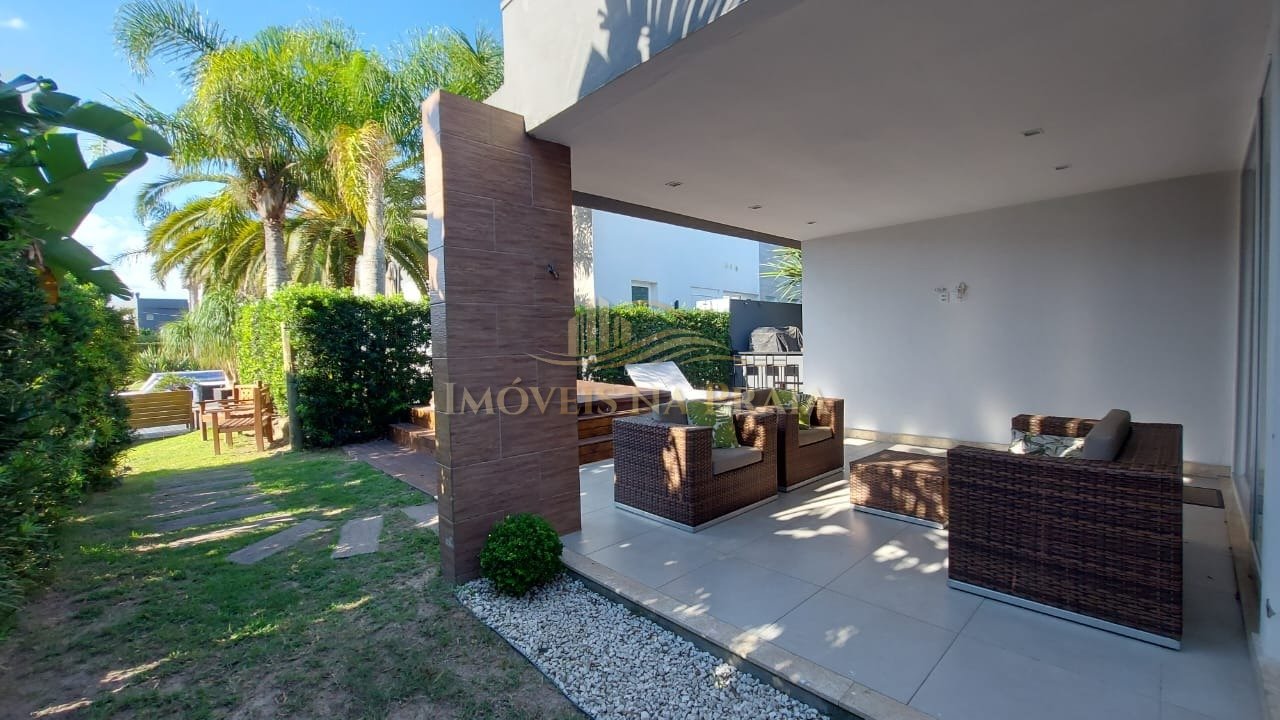 Foto 25 — Casa em Condomínio 4 Dormitório(s) Bairro Malibu B