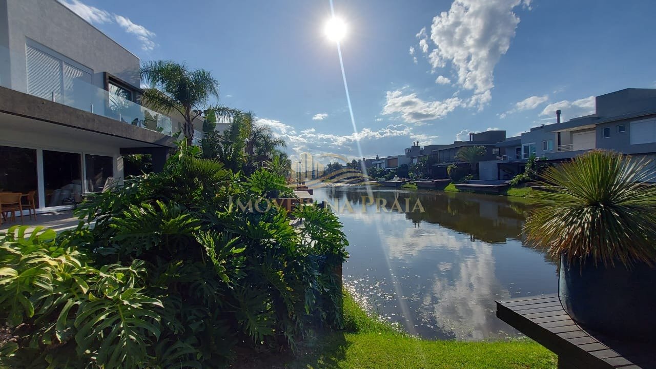 Foto 33 — Casa em Condomínio 4 Dormitório(s) Bairro Malibu B