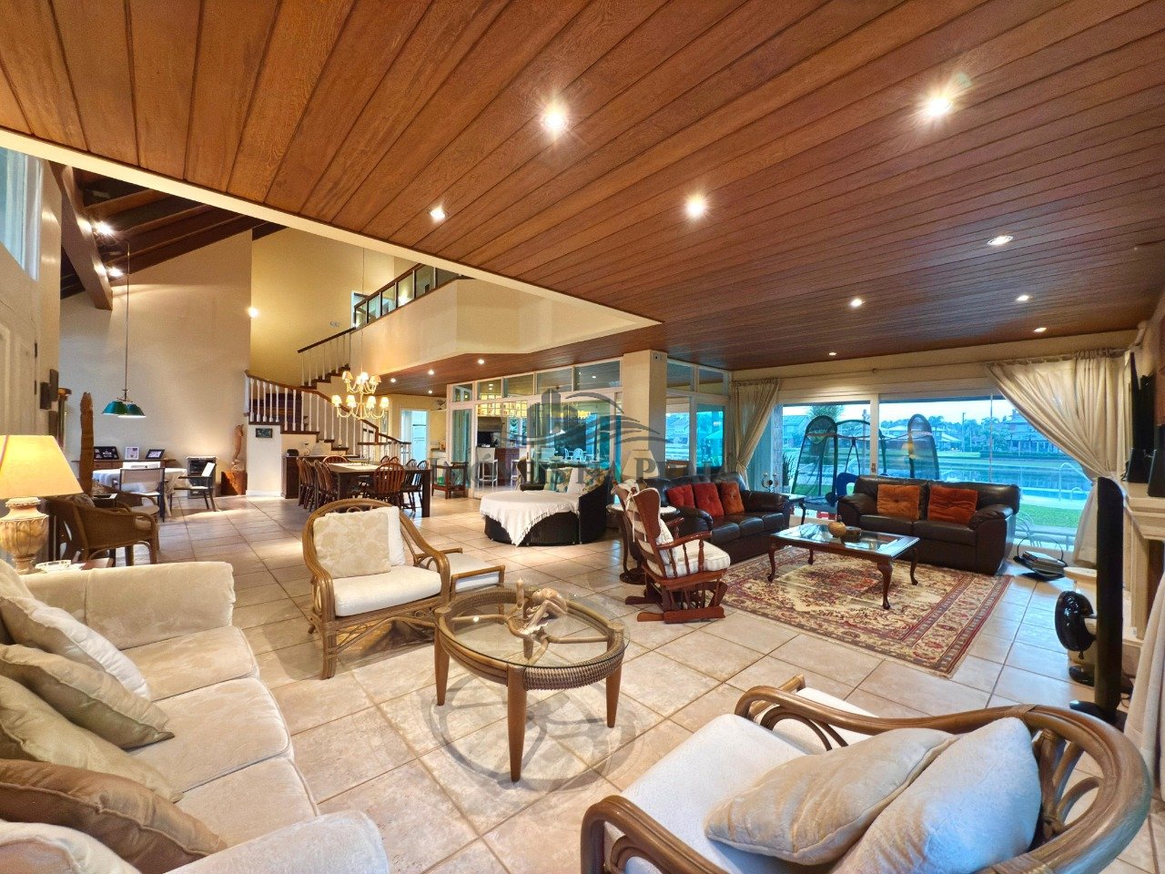 Foto 24 — Casa em Condomínio 5 dormitórios no bairro Atlântida Lagos Park