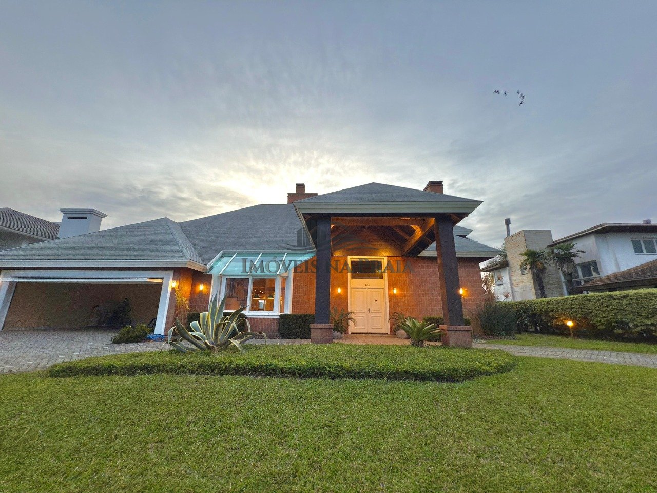 Foto 3 — Casa em Condomínio 5 dormitórios no bairro Atlântida Lagos Park