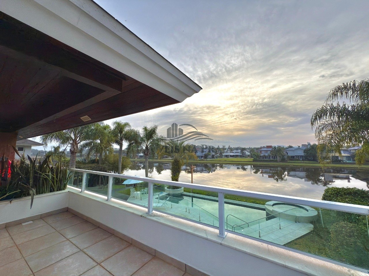 Foto 14 — Casa em Condomínio 5 dormitórios no bairro Atlântida Lagos Park