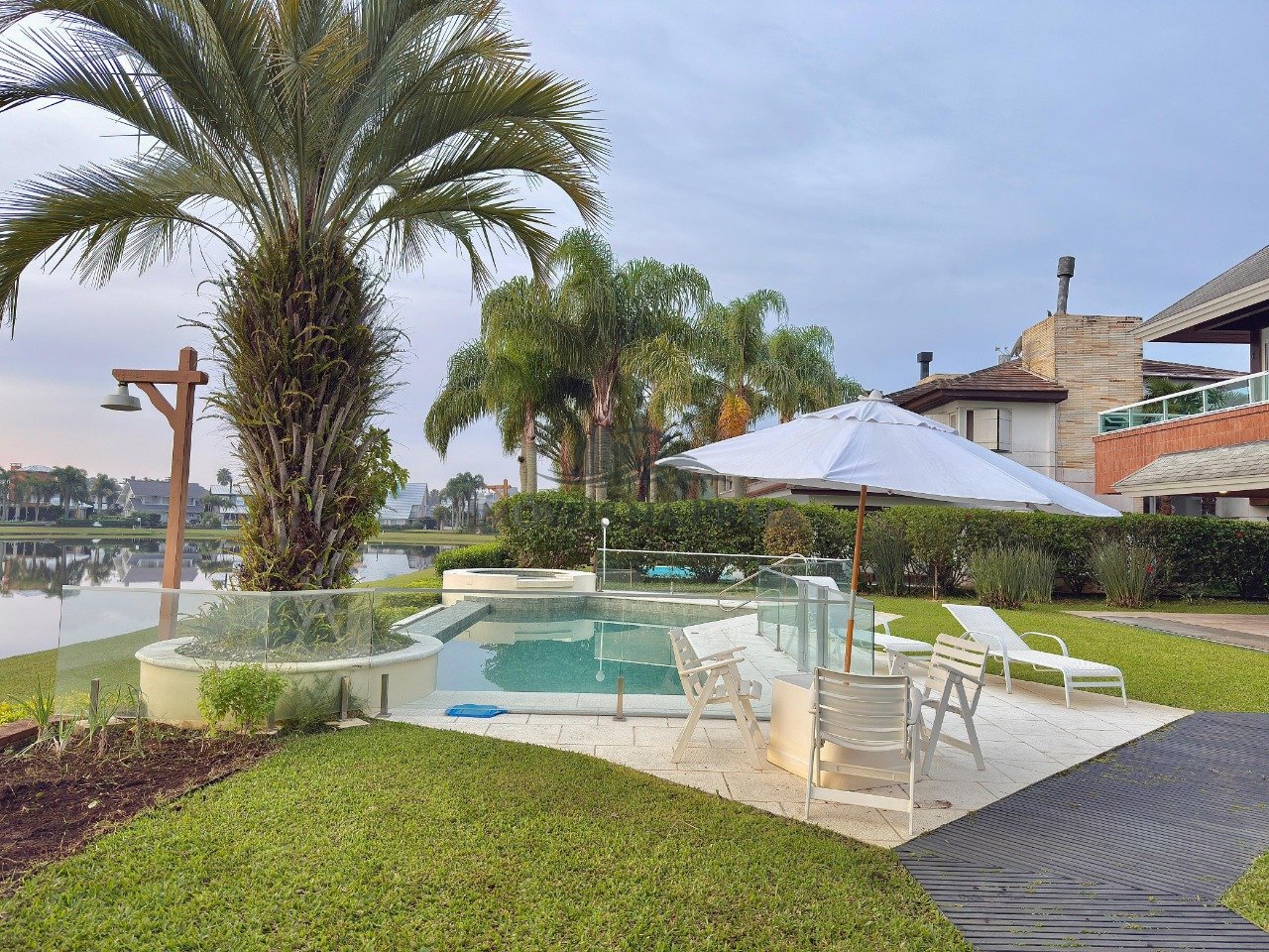 Foto 5 — Casa em Condomínio 5 dormitórios no bairro Atlântida Lagos Park