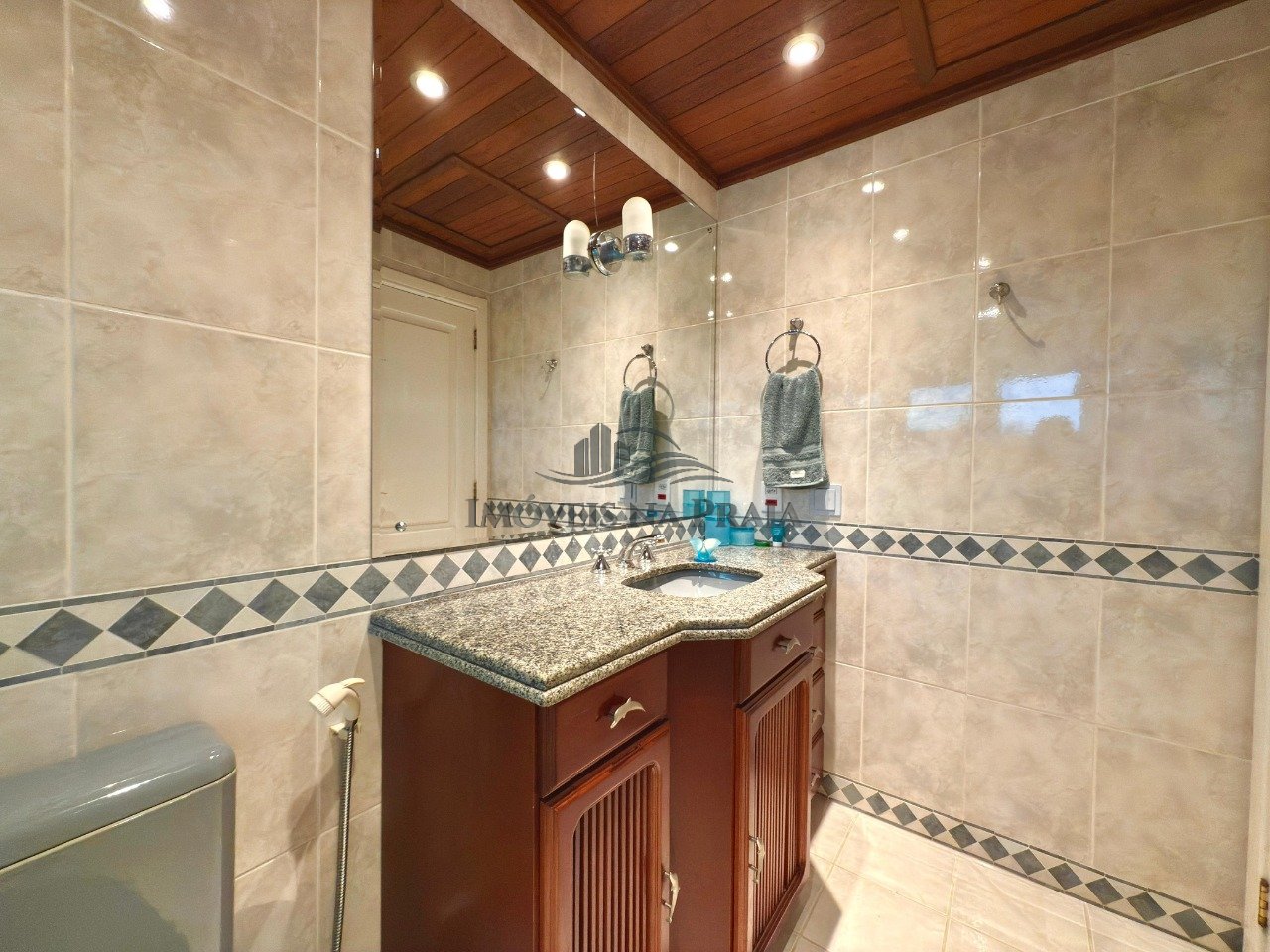 Foto 35 — Casa em Condomínio 5 dormitórios no bairro Atlântida Lagos Park