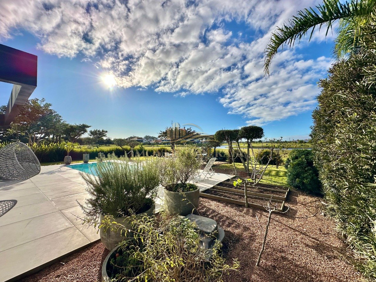 Foto 10 — Casa em Condomínio 4 dormitórios no bairro Green Village