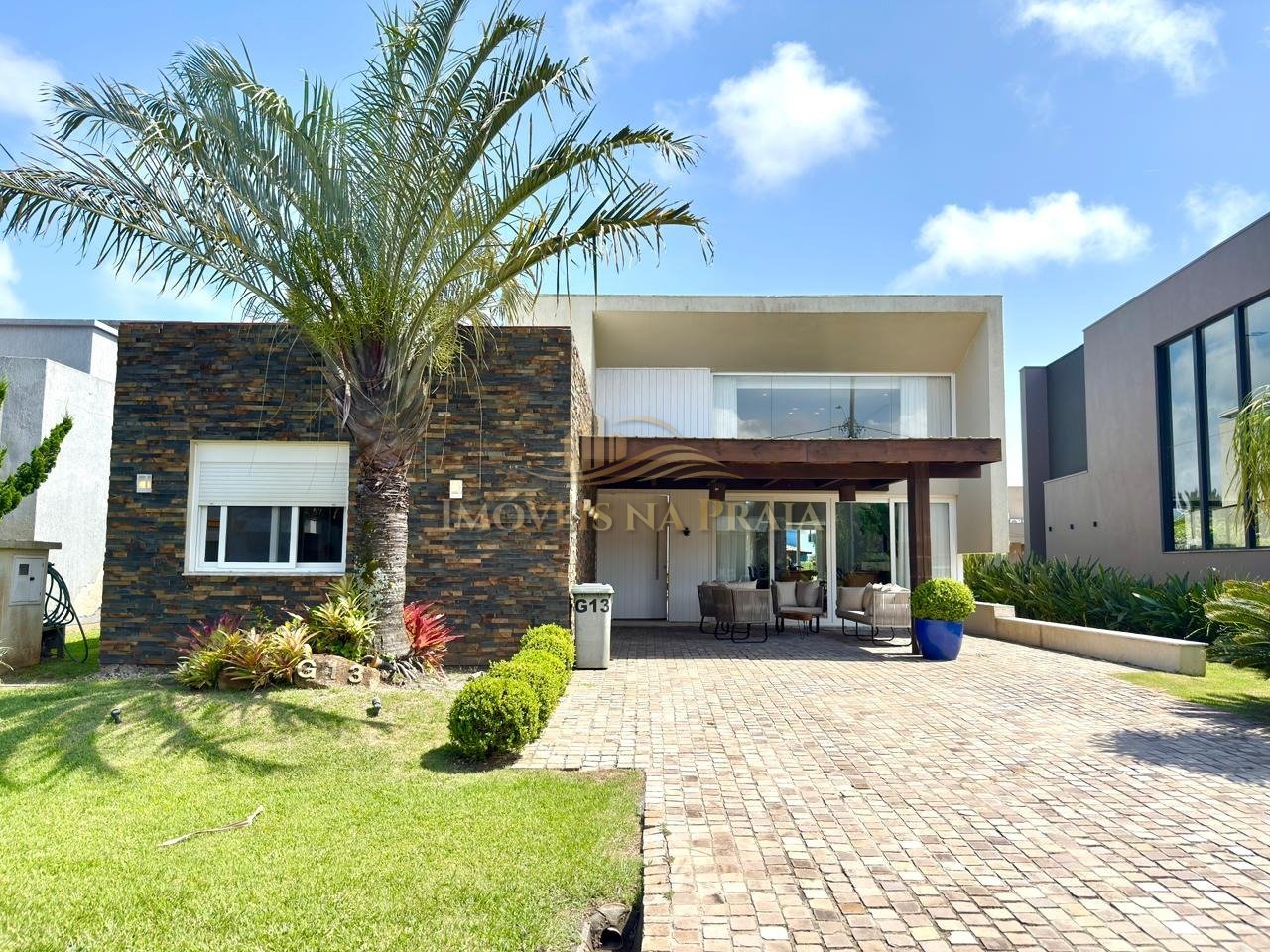 Casa em Condomínio 4 dormitórios no bairro Ventura Club