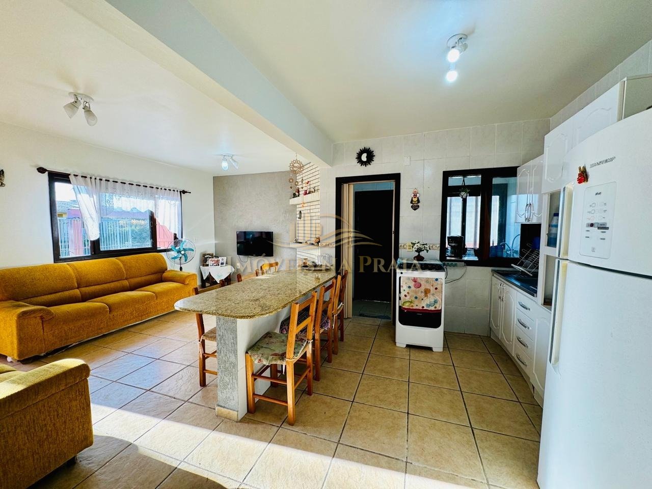 Foto 5 — Casa 2 dormitórios no bairro Rainha do Mar