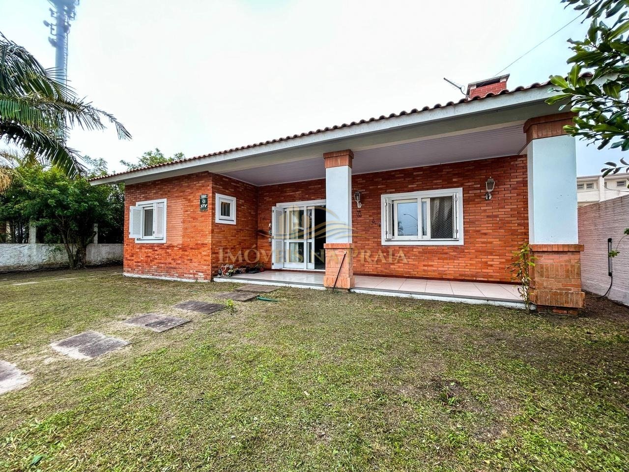 Casa 4 dormitórios no bairro Atlântida