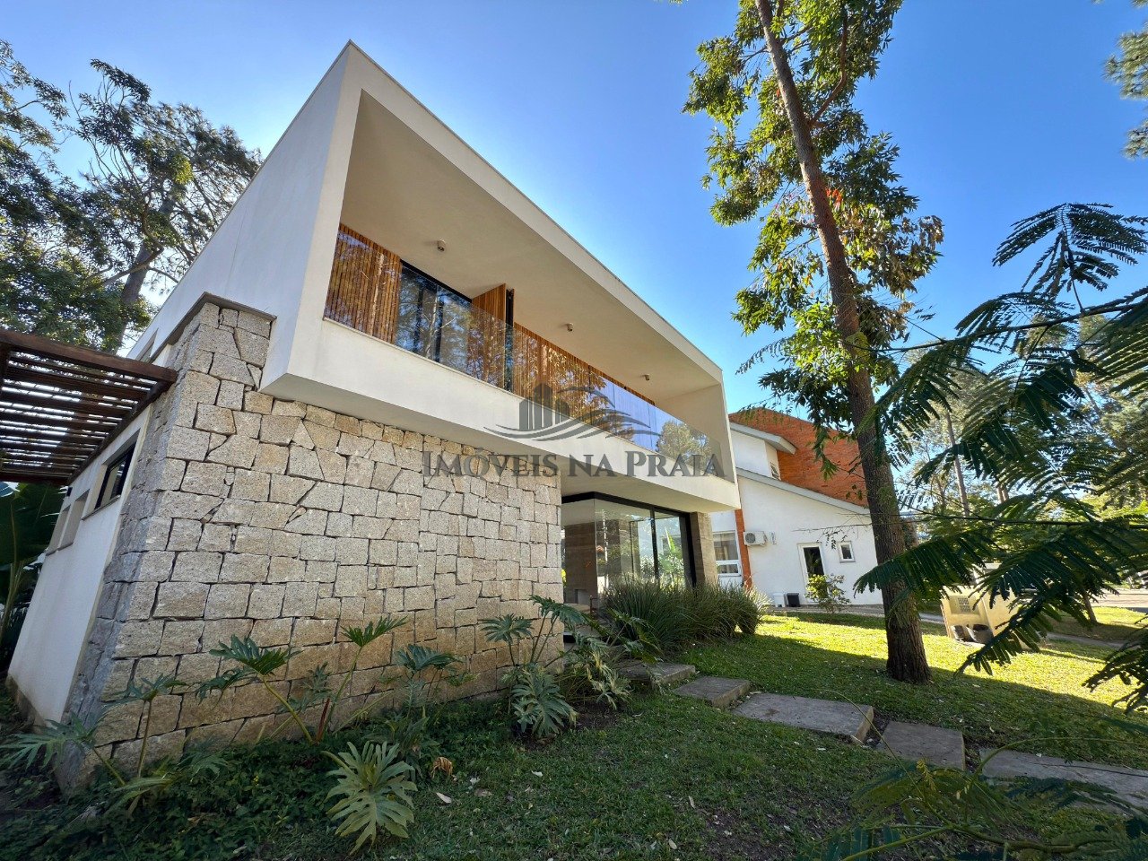 Foto 3 — Casa em Condomínio no Carmel.