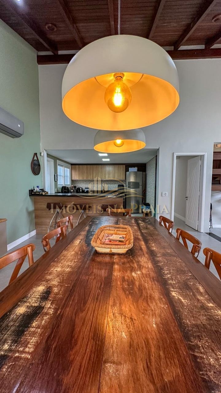 Foto 58 — Casa 4 dormitórios no bairro Rainha do Mar