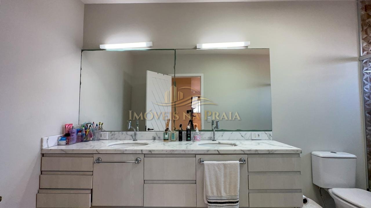 Foto 81 — Casa 4 dormitórios no bairro Rainha do Mar