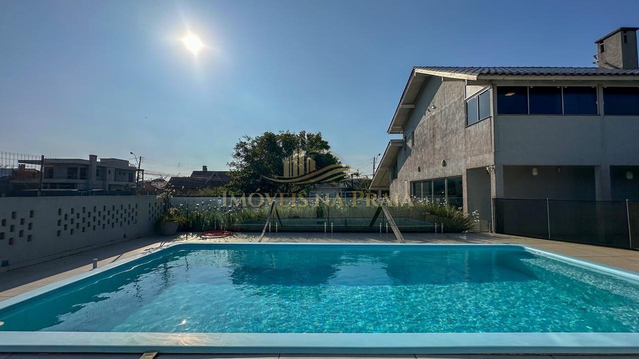 Foto 21 — Casa 4 dormitórios no bairro Rainha do Mar