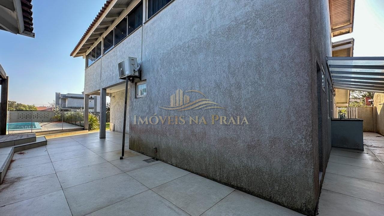 Foto 87 — Casa 4 dormitórios no bairro Rainha do Mar