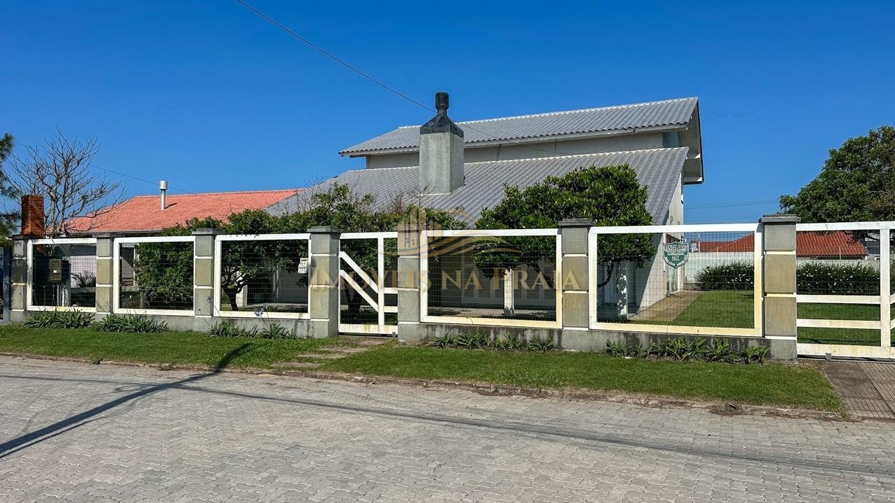 Foto 5 — Casa 4 dormitórios no bairro Rainha do Mar