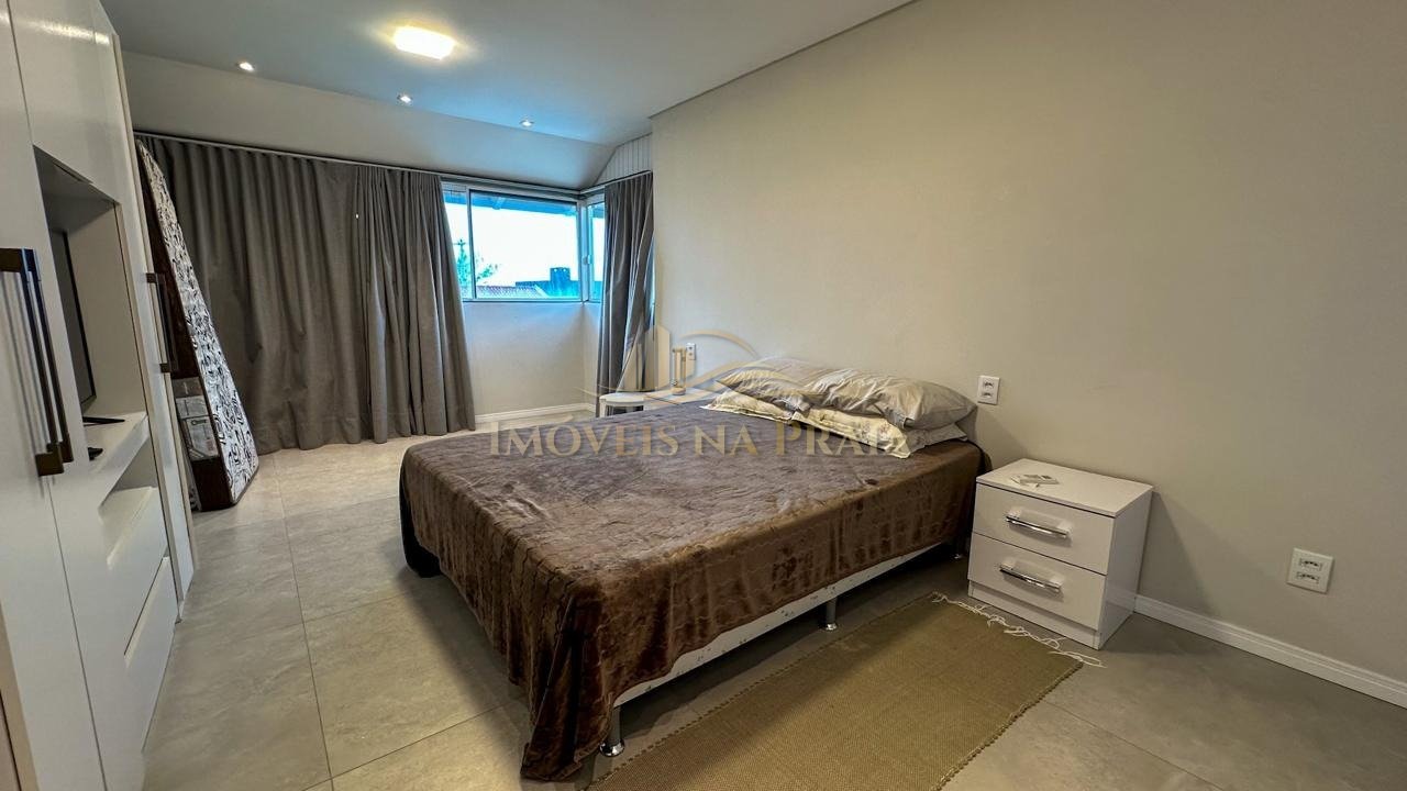 Foto 83 — Casa 4 dormitórios no bairro Rainha do Mar