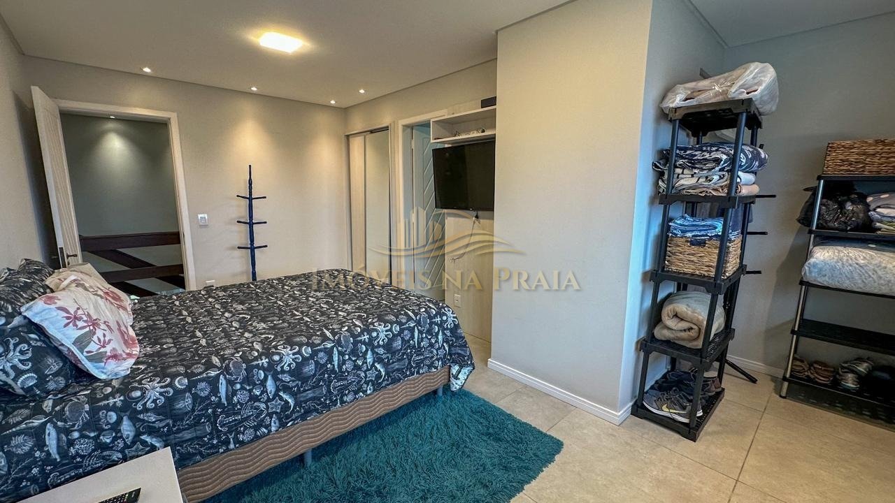 Foto 85 — Casa 4 dormitórios no bairro Rainha do Mar