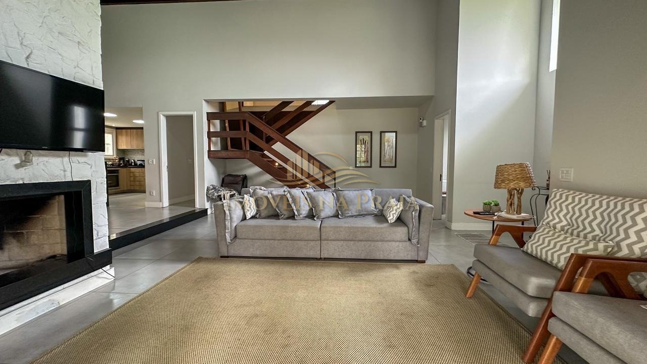 Foto 38 — Casa 4 dormitórios no bairro Rainha do Mar