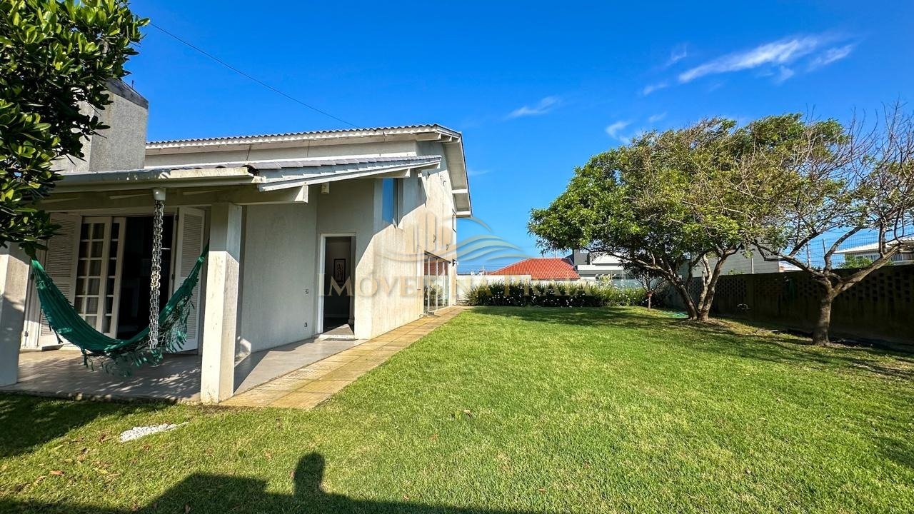 Foto 9 — Casa 4 dormitórios no bairro Rainha do Mar