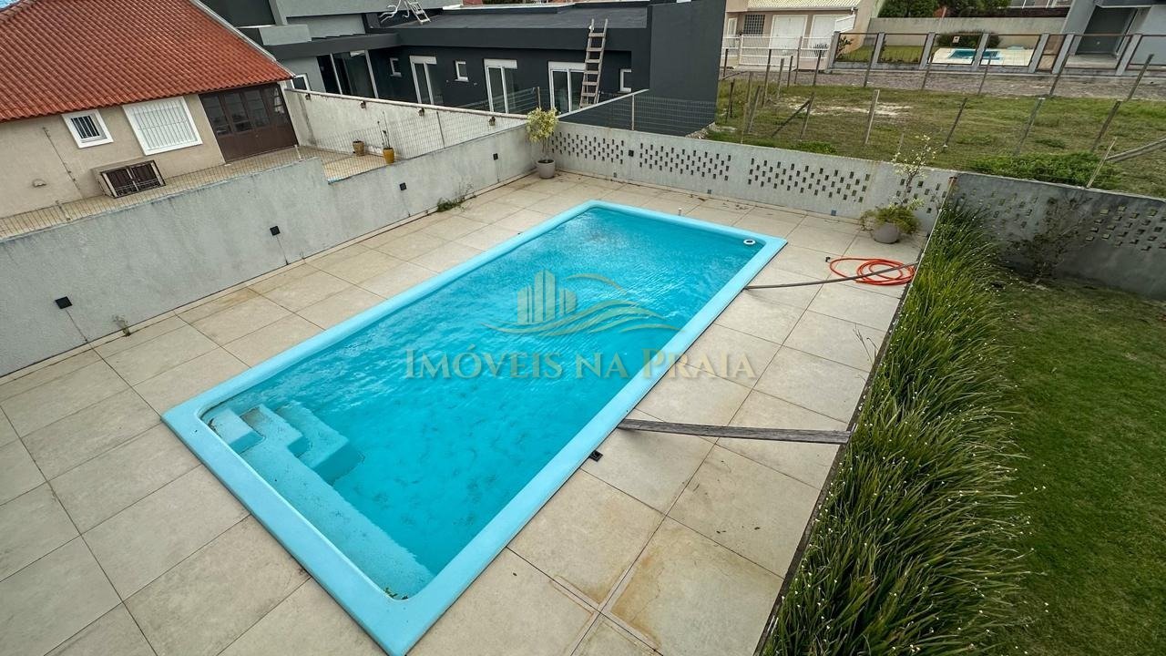 Foto 16 — Casa 4 dormitórios no bairro Rainha do Mar