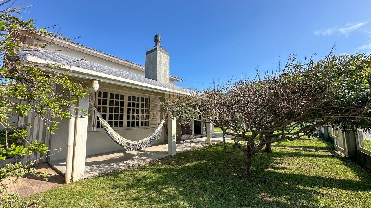 Foto 11 — Casa 4 dormitórios no bairro Rainha do Mar