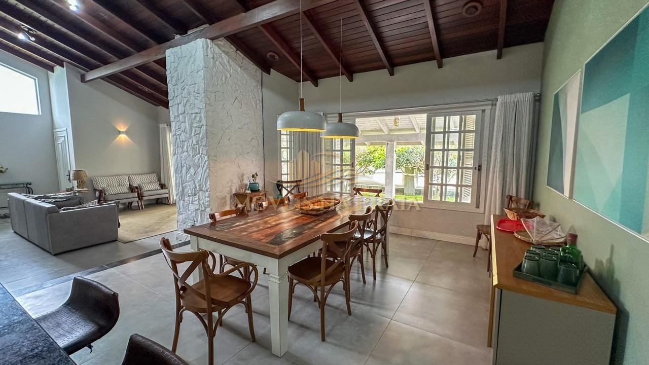 Foto 64 — Casa 4 dormitórios no bairro Rainha do Mar