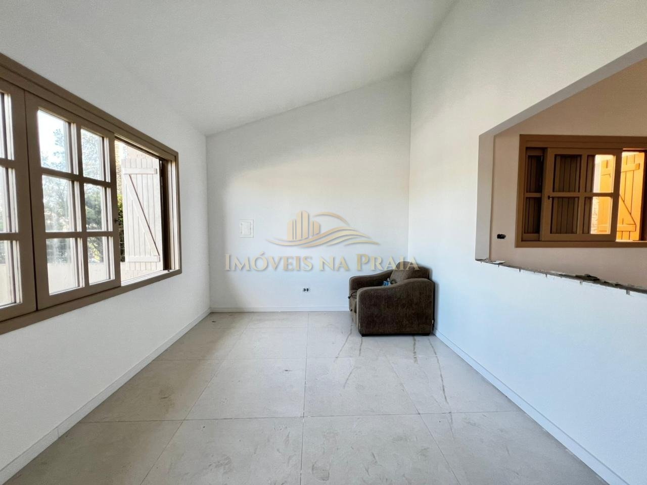 Foto 6 — Casa 3 dormitórios no bairro Rainha do Mar