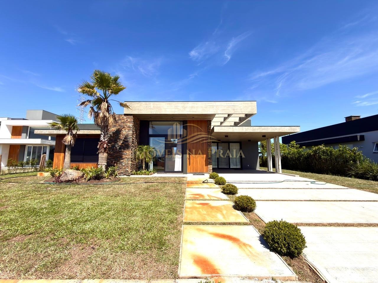 Casa em Condomínio 4 dormitórios no bairro Lagoa do Passo Village Park