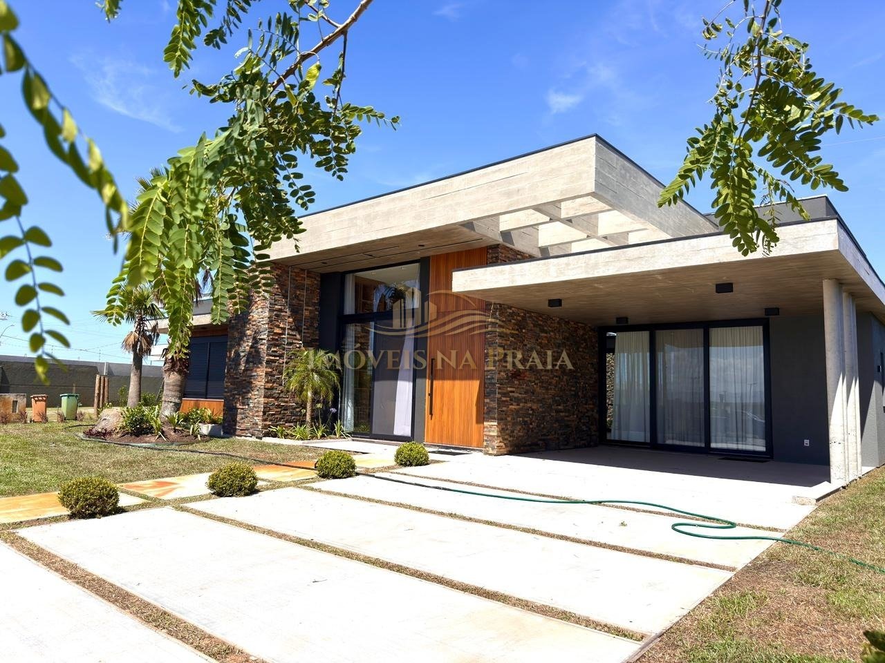 Foto 2 — Casa em Condomínio 4 dormitórios no bairro Lagoa do Passo Village Park