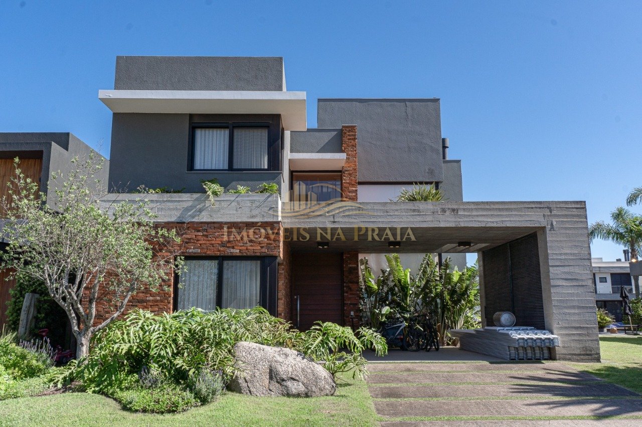 Casa em Condomínio 5 dormitórios no bairro Malibu Beach Residence