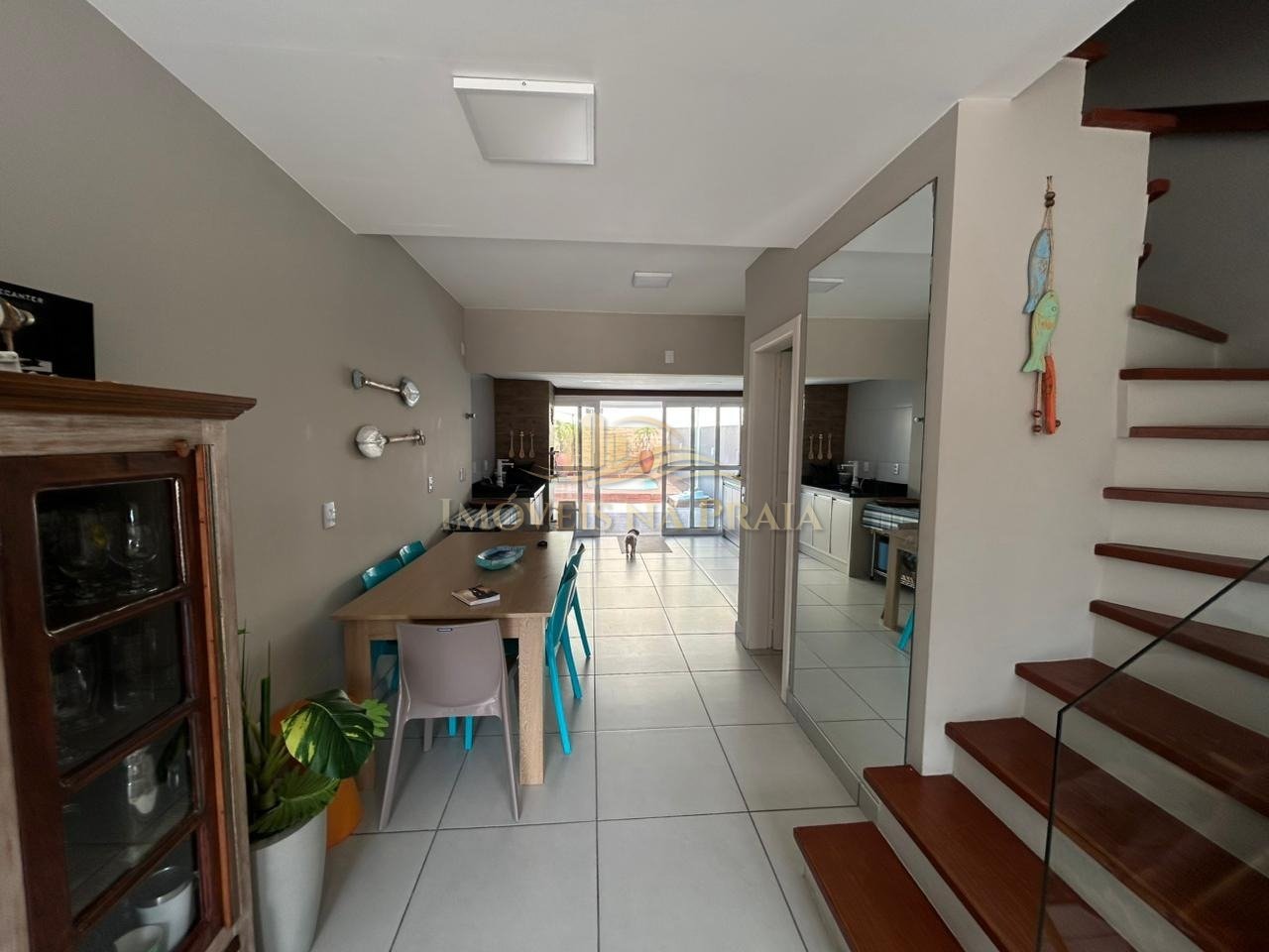 Duplex 2 dormitórios no bairro Rainha do Mar